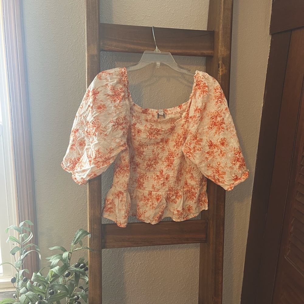 LOFT Off Shoulder Orange Floral Smocked Peplum Top. Size Large.